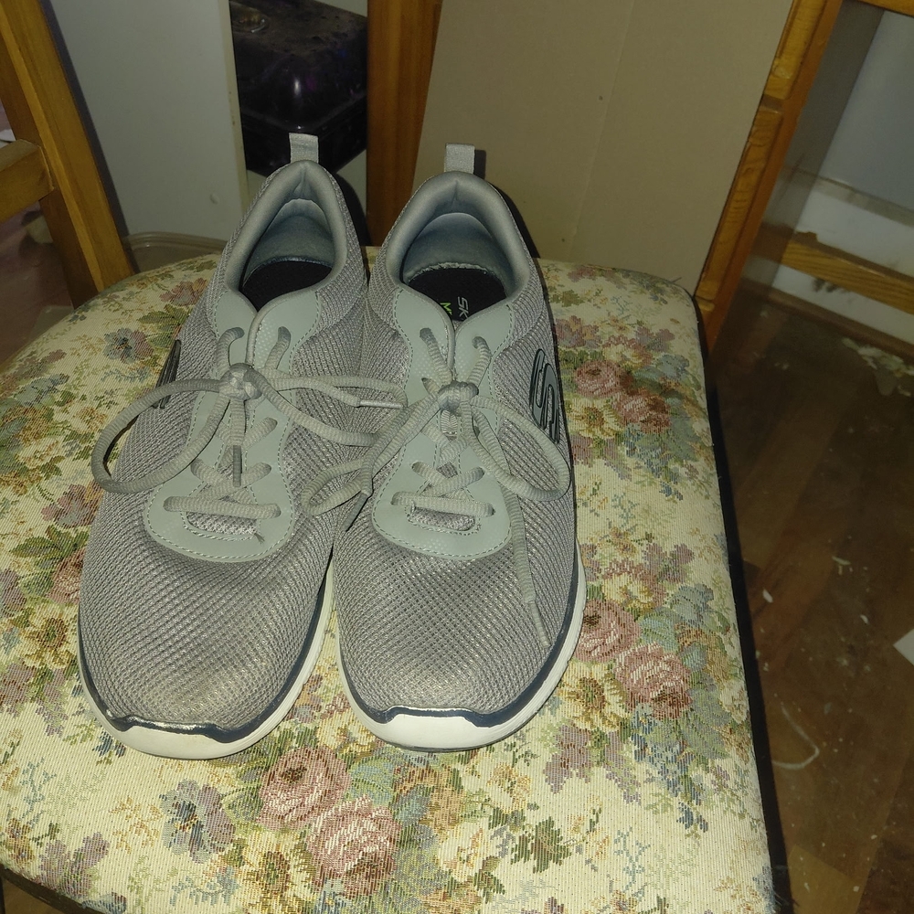 Skechers Men's Light Gray Flex Advantage Sneakers